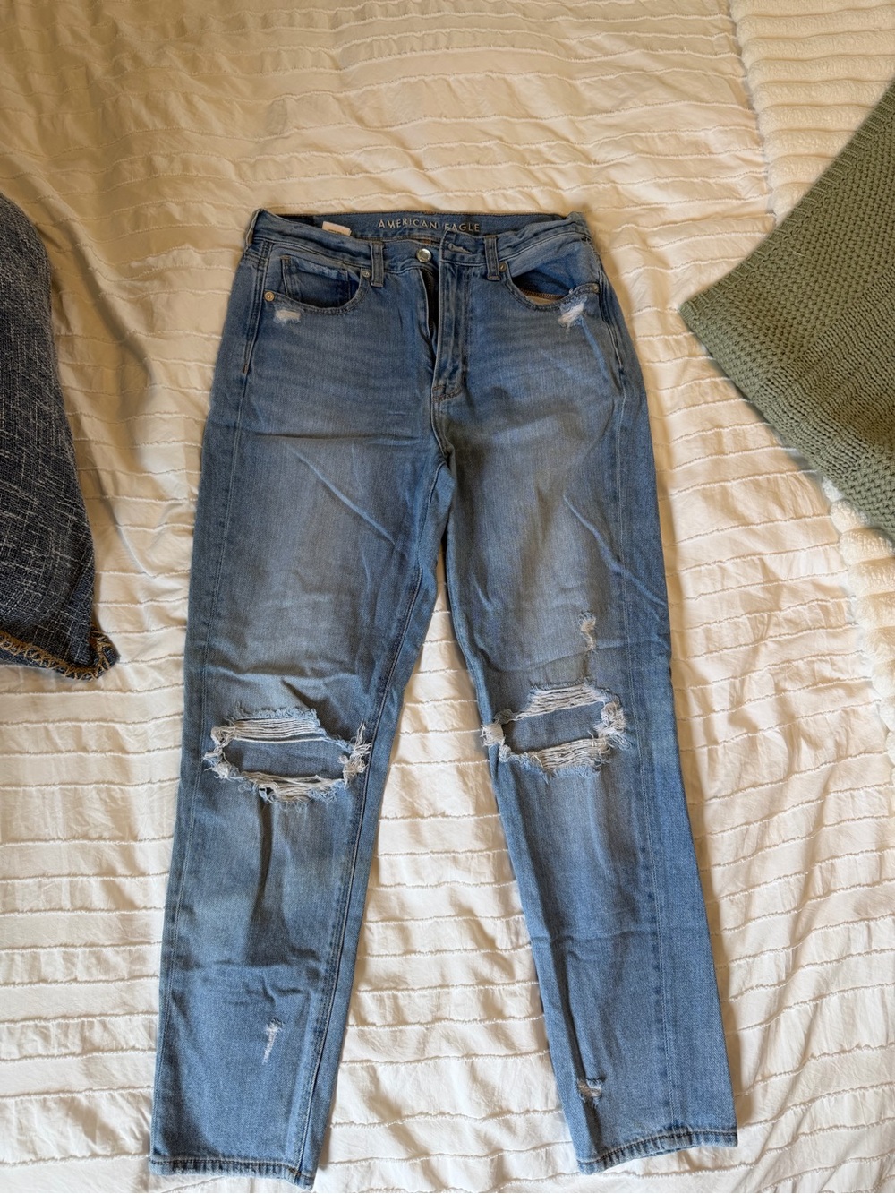 American Eagle Outfitters Light Blue Denim Jeans